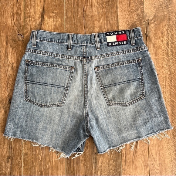 Vintage Y2K Tommy Hilfiger Flag Patch Denim Cutoff Freedom Jean Shorts - Picture 2 of 13